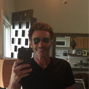 Meet your Posher, Ira